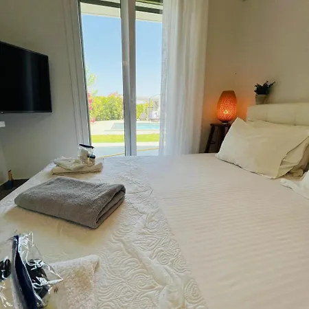 Lefkada Villa *